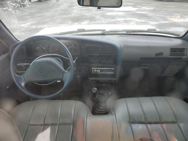 1992 Toyota Pickup 1/2 TON Short Wheelbase DLX