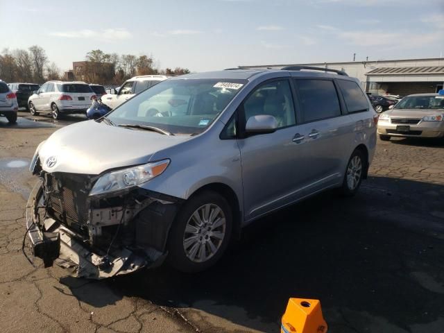 2016 Toyota Sienna XLE