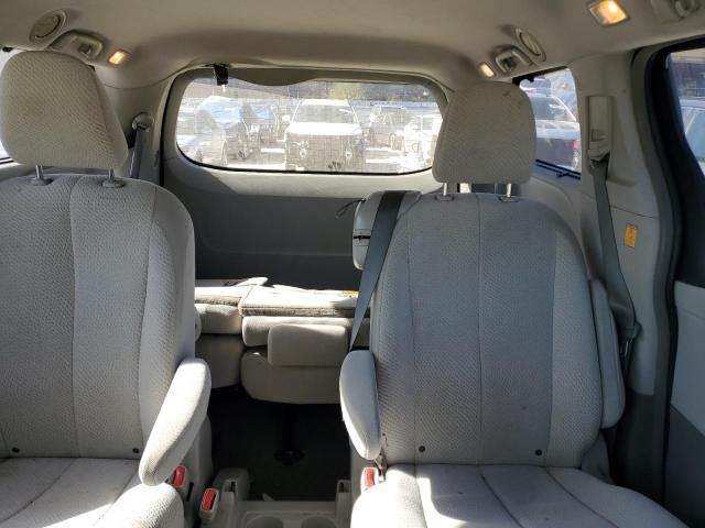 2012 Toyota Sienna LE