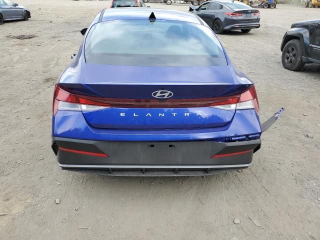 2024 Hyundai Elantra SE