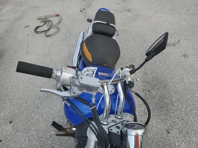 2004 Suzuki VZ800