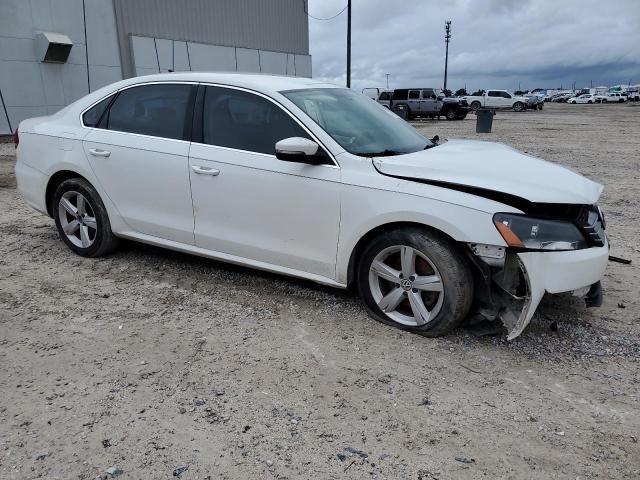 2013 Volkswagen Passat SE