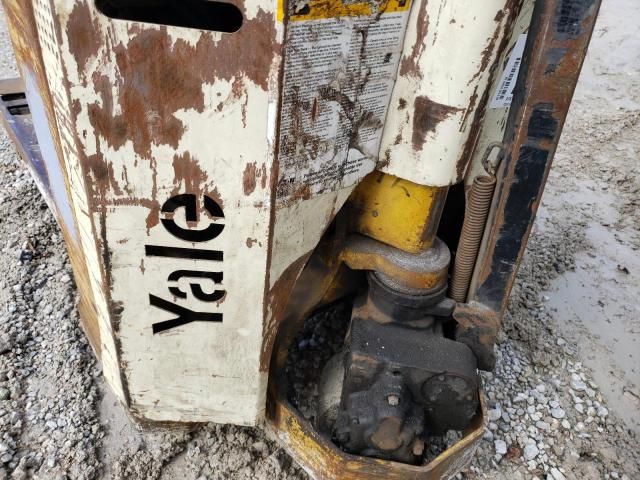 1999 Yale Palletjack