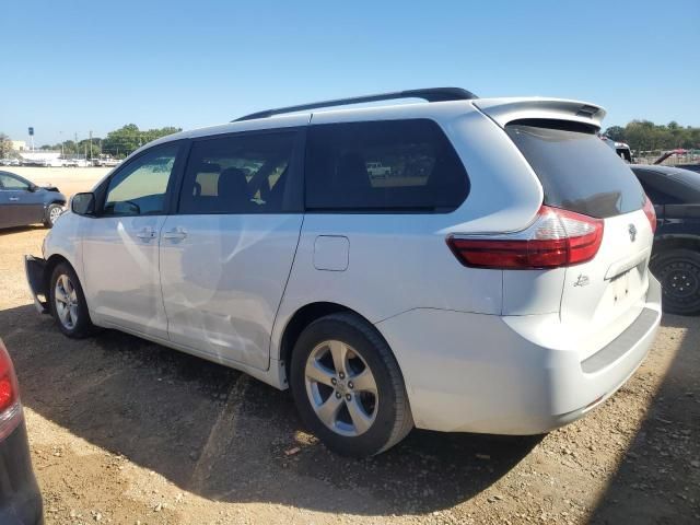 2015 Toyota Sienna LE