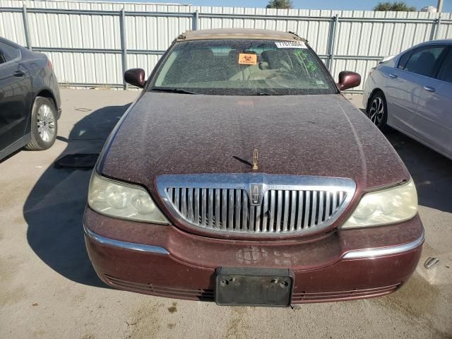 2004 Lincoln Town Car Ultimate