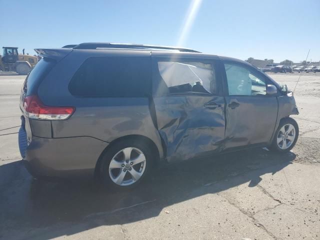 2013 Toyota Sienna LE