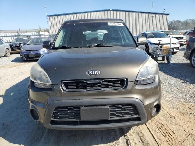 2013 KIA Soul +