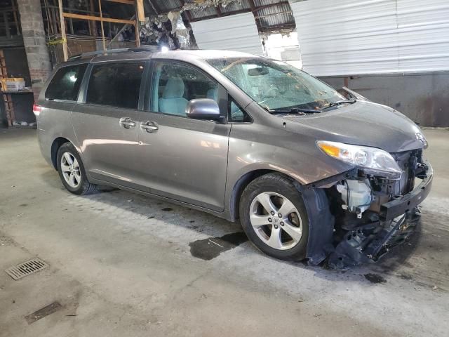 2012 Toyota Sienna LE