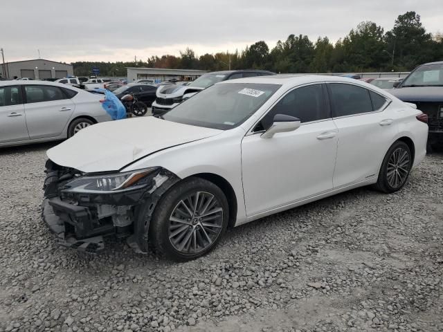 2022 Lexus ES 300H Base