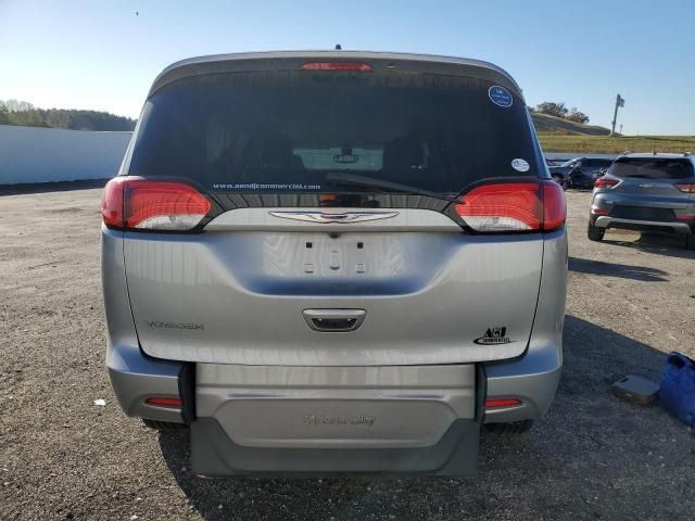 2021 Chrysler Voyager lxi