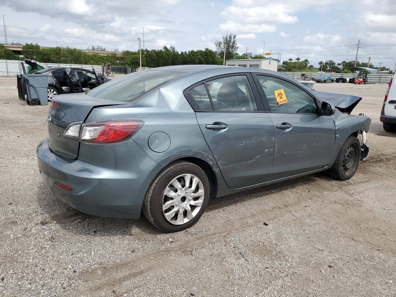 2012 Mazda 3 I