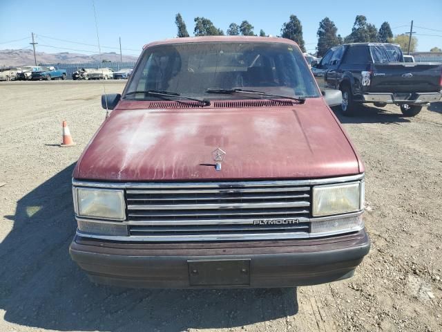 1990 Plymouth Grand Voyager LE