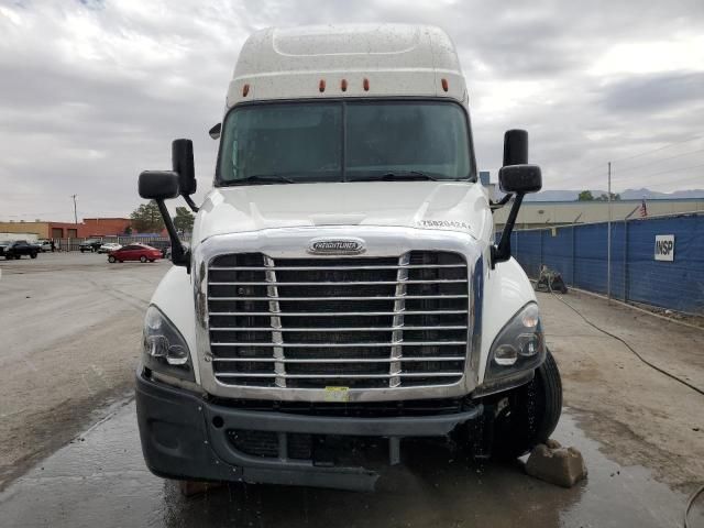 2018 Freightliner Cascadia 125