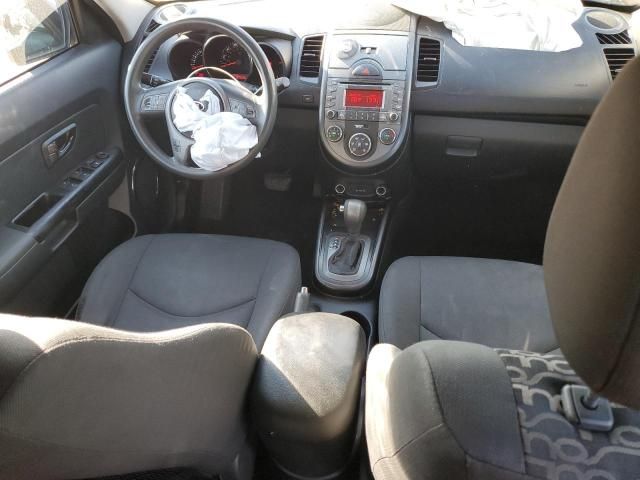 2011 KIA Soul +