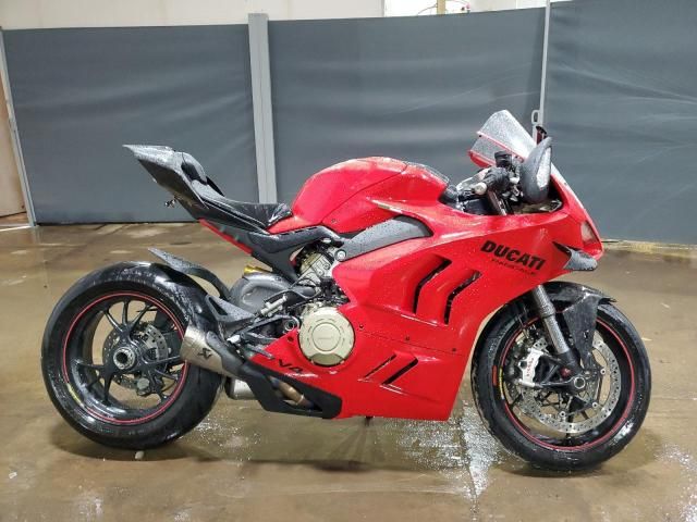 2024 Ducati Panigale V4S