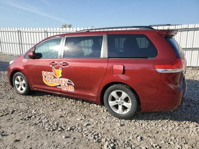 2013 Toyota Sienna LE