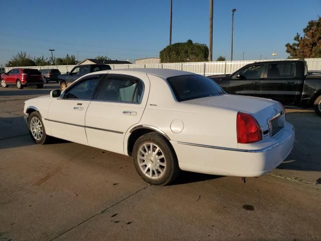 2006 Lincoln Town Car Signature