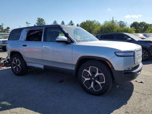 2024 Rivian R1S Adventure