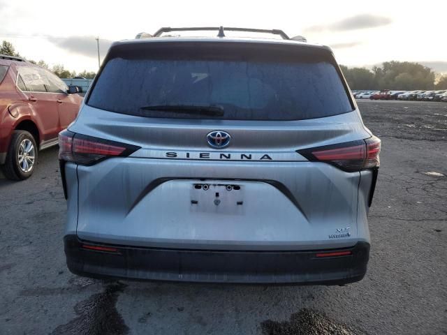 2021 Toyota Sienna XLE