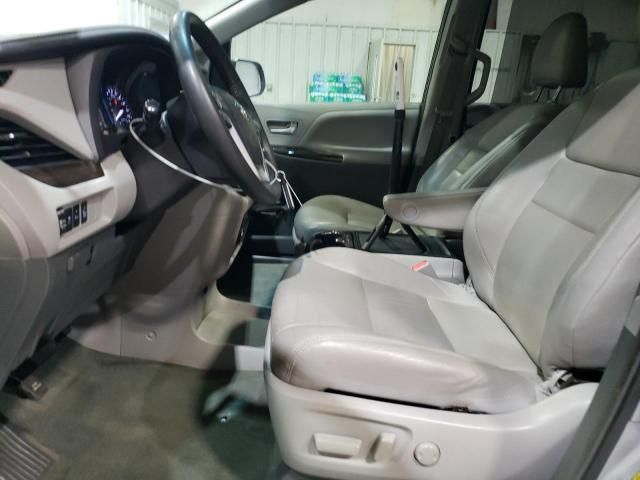 2015 Toyota Sienna XLE