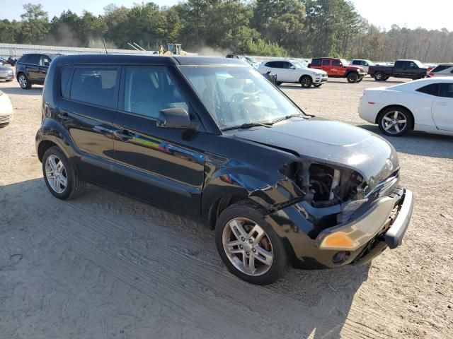 2011 KIA Soul +