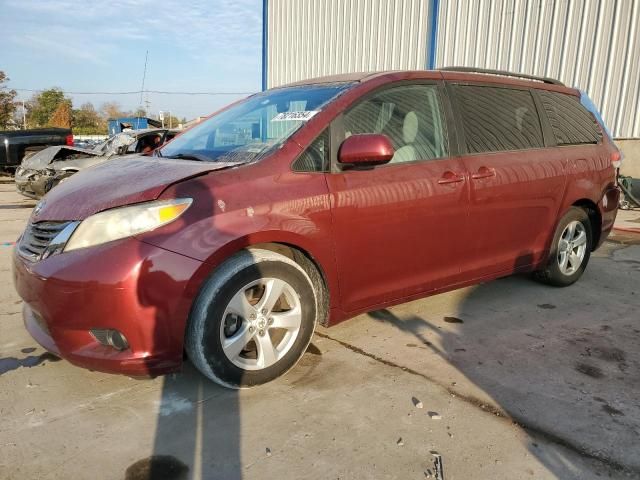 2012 Toyota Sienna LE