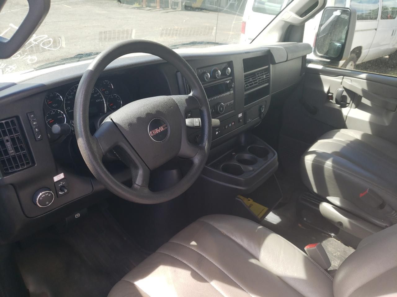 2021 GMC Savana Cutaway G3500