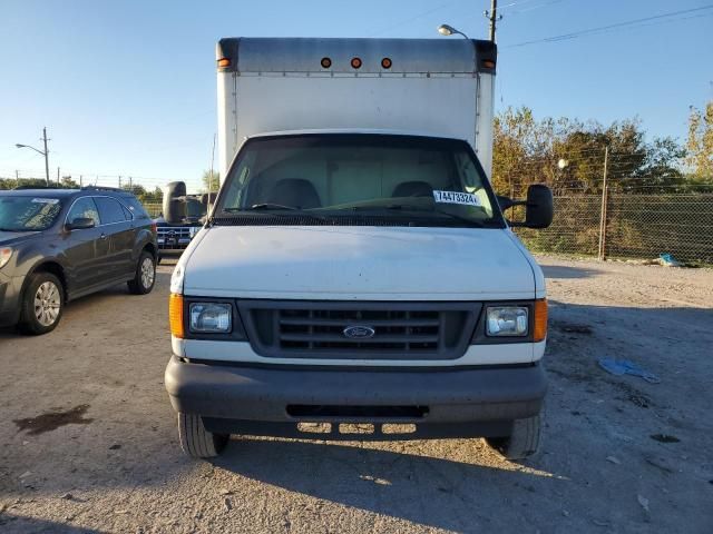 2006 Ford Econoline E350 Super Duty Cutaway Van