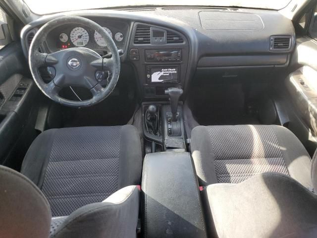 2004 Nissan Pathfinder LE