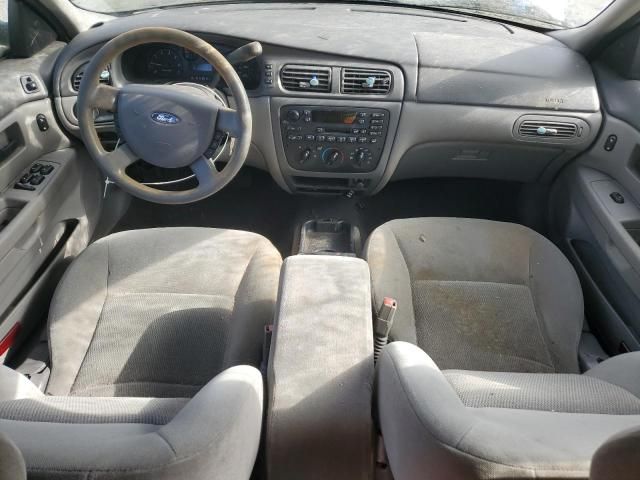 2006 Ford Taurus SE