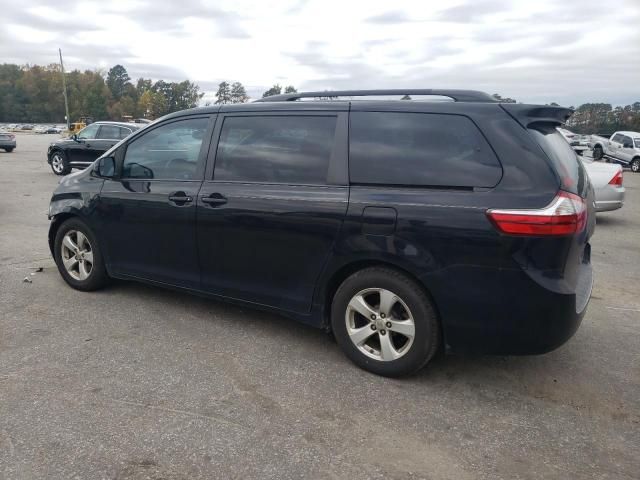 2015 Toyota Sienna LE