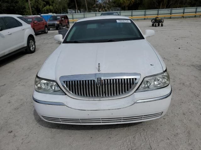 2006 Lincoln Town Car Signature