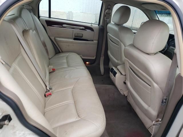 2004 Lincoln Town Car Ultimate