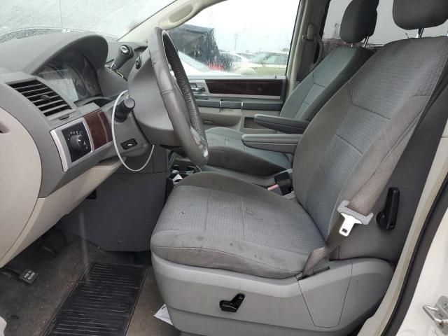 2010 Chrysler Town & Country Touring