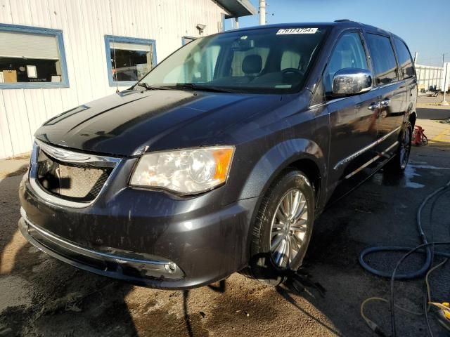 2014 Chrysler Town & Country Touring L