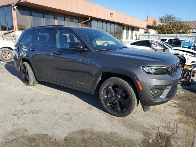 2023 Jeep Grand Cherokee Laredo