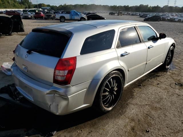 2006 Dodge Magnum SE