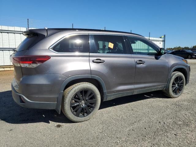 2019 Toyota Highlander SE