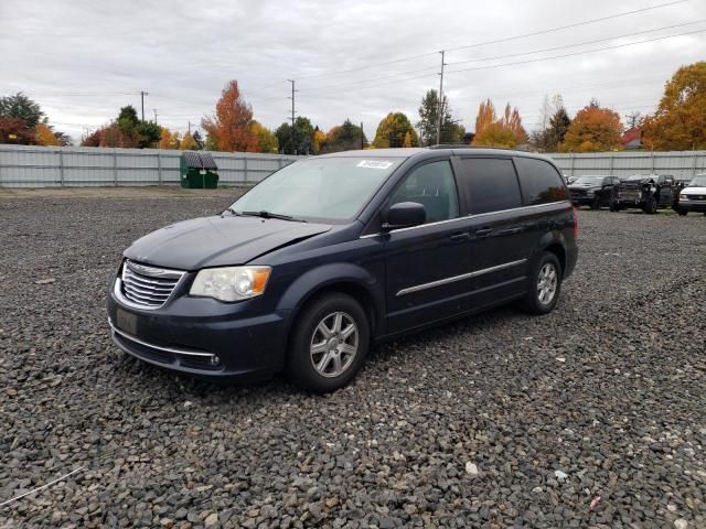 2013 Chrysler Town & Country Touring