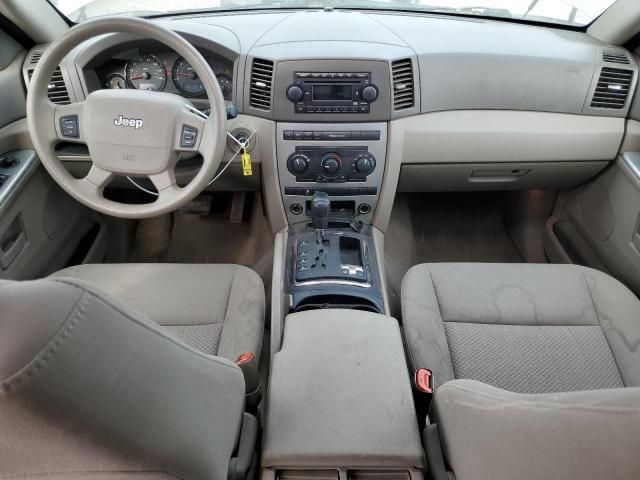 2005 Jeep Grand Cherokee Laredo