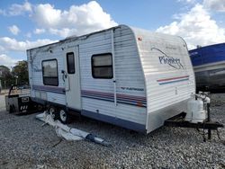 Fleetwood Pioneer salvage cars for sale: 2005 Fleetwood Pioneer