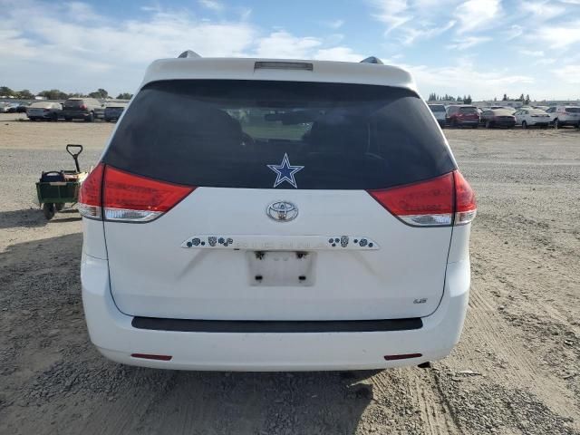 2011 Toyota Sienna LE