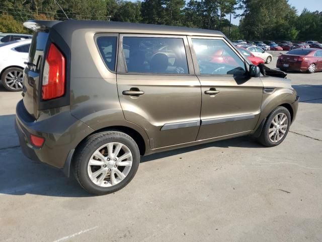 2013 KIA Soul +