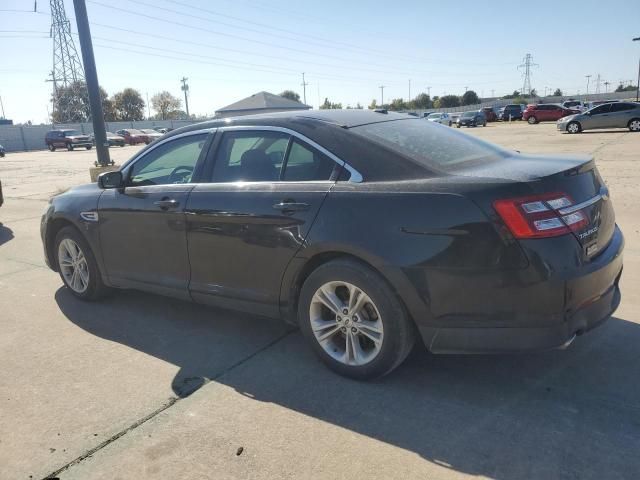 2016 Ford Taurus SE