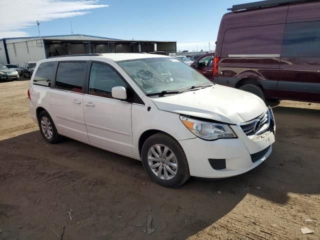 2012 Volkswagen Routan SE