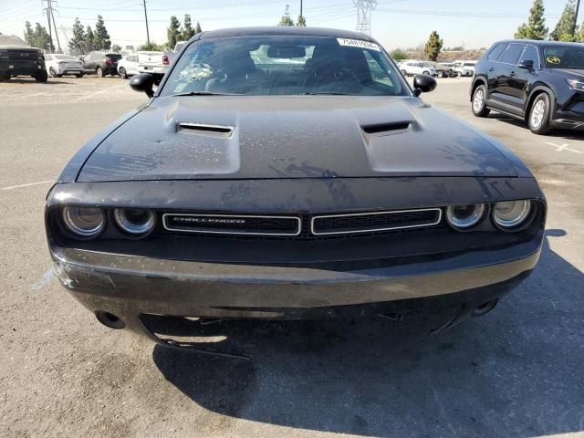 2015 Dodge Challenger SXT