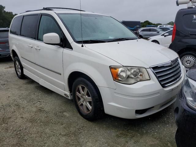 2010 Chrysler Town & Country Touring