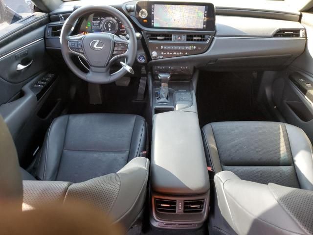 2022 Lexus ES 300H Base