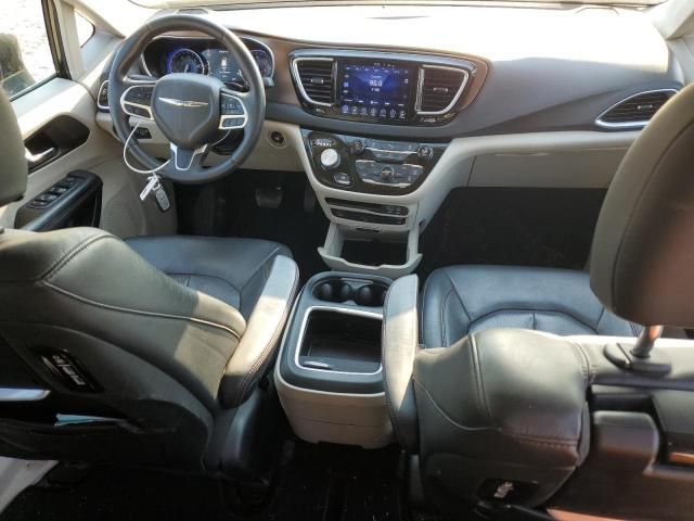 2017 Chrysler Pacifica Touring L Plus