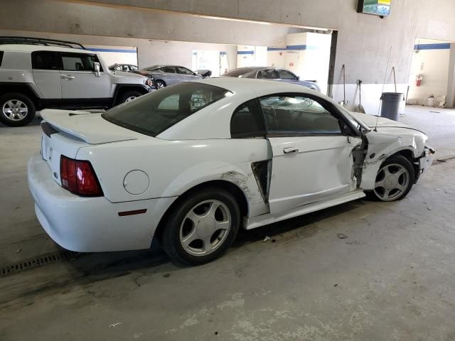 2004 Ford Mustang